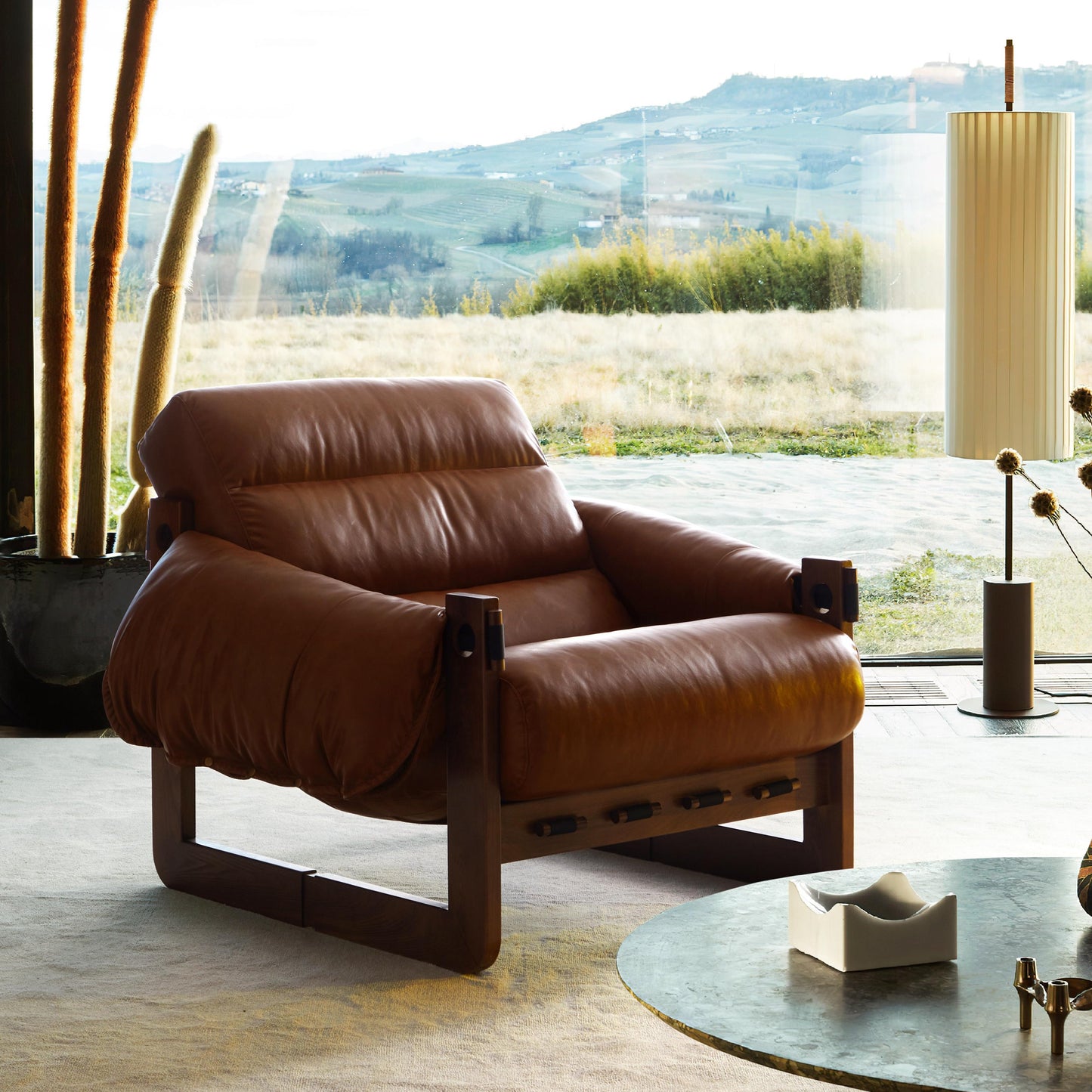 Retro Modern Leather Lounge Chair-Brown