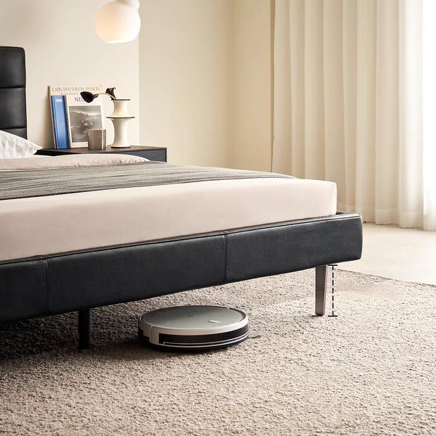 Mocha Slice Leather Bed-Black