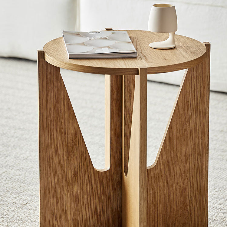 Vivid Oak Round Accent Side Table-17.8"