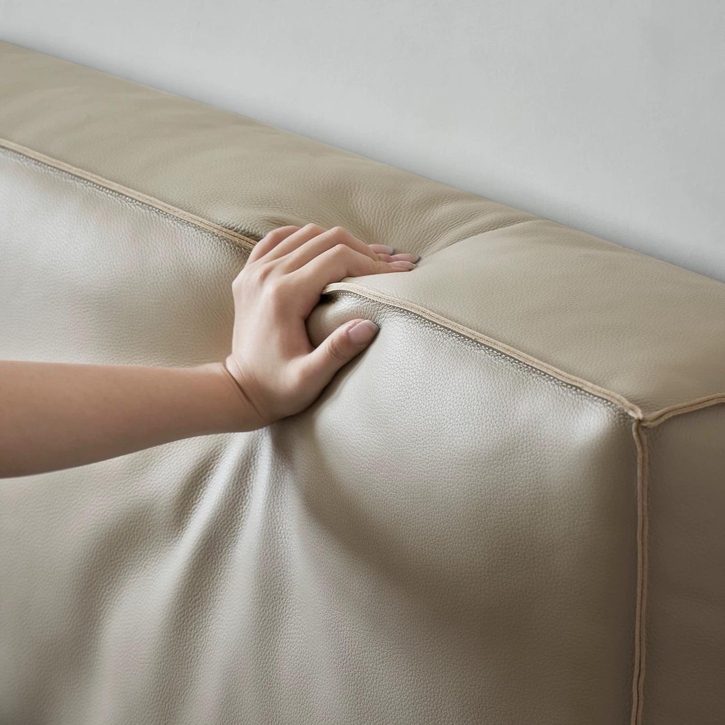 Pudding Leather Bed-Beige
