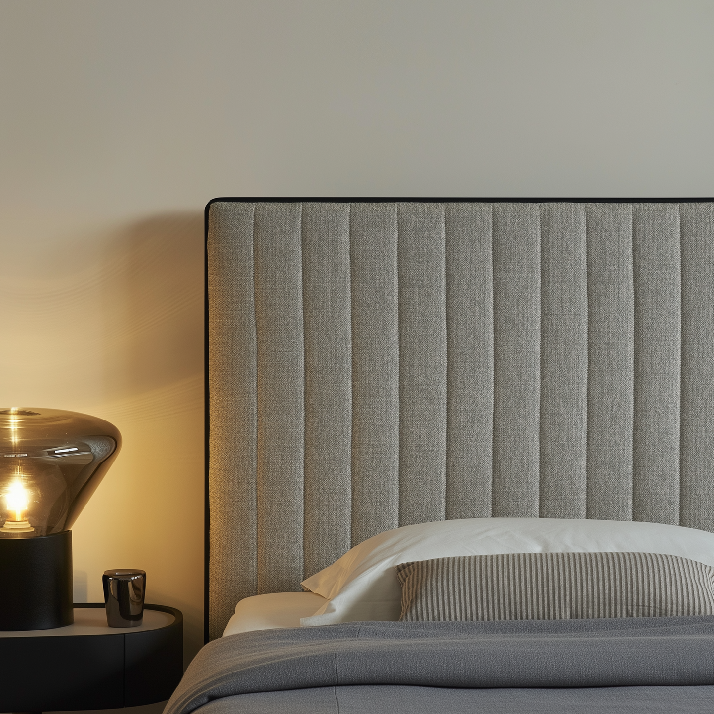 Muffin Edge Fabric Bed-Black